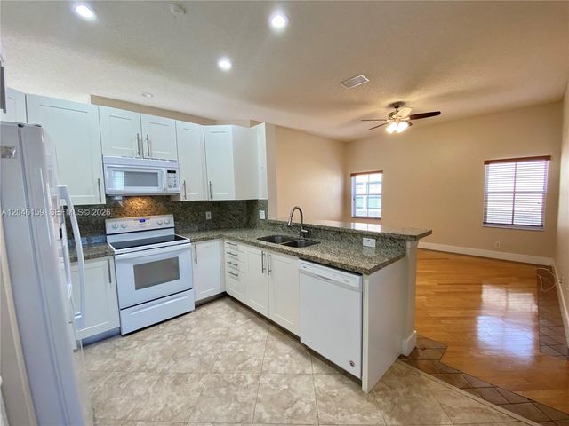 837 Tanglewood Cir ., Weston, FL 33327