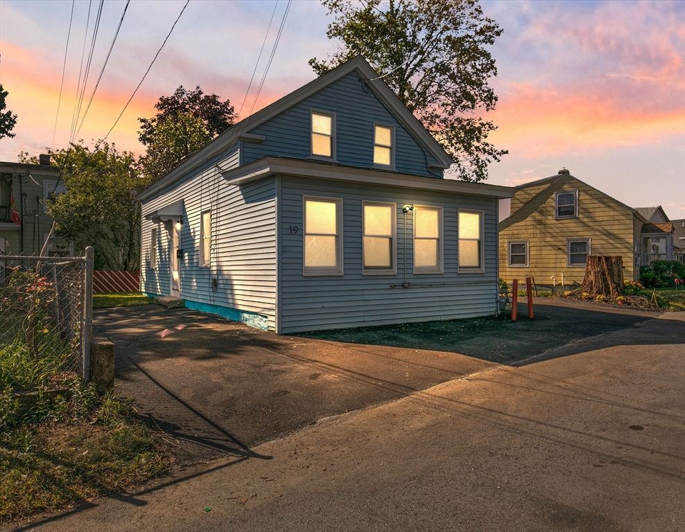 19 Front Street, Lawrence, MA 01843