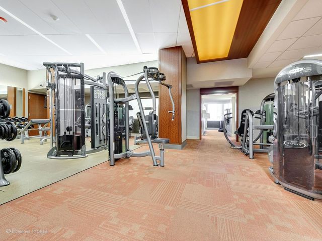 400 E Randolph Street 2613, Chicago, IL 60601