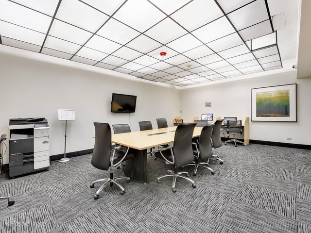 400 E Randolph Street 2613, Chicago, IL 60601