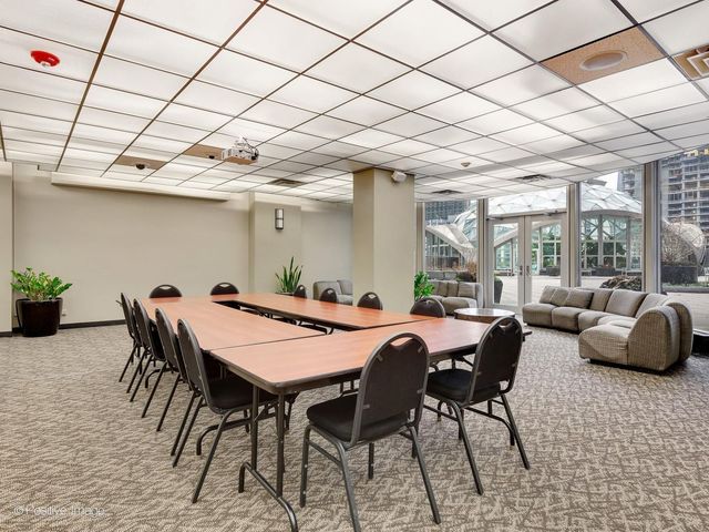 400 E Randolph Street 2613, Chicago, IL 60601
