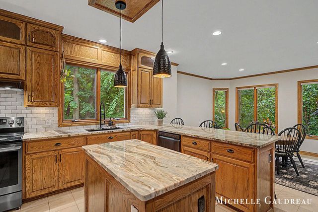 5577 Fieldstone Court, Middleville, MI 49333