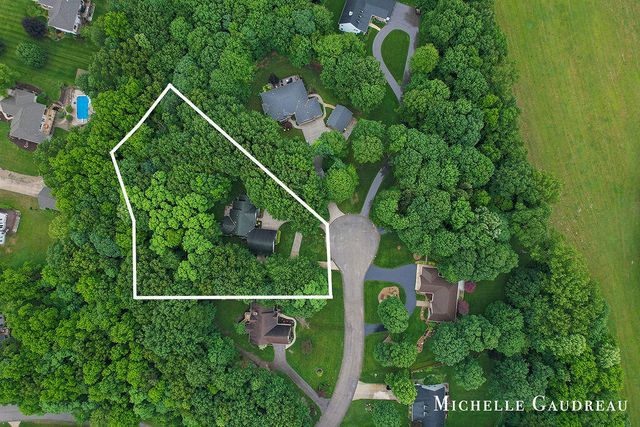 5577 Fieldstone Court, Middleville, MI 49333