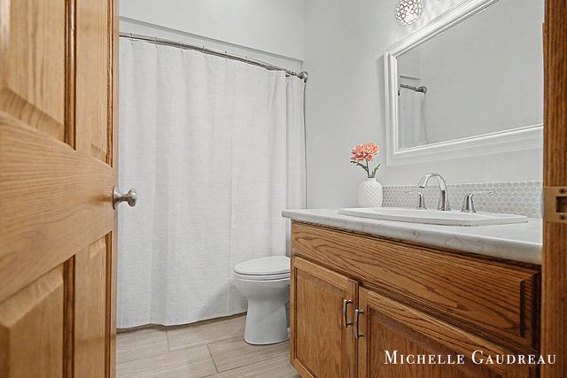 5577 Fieldstone Court, Middleville, MI 49333