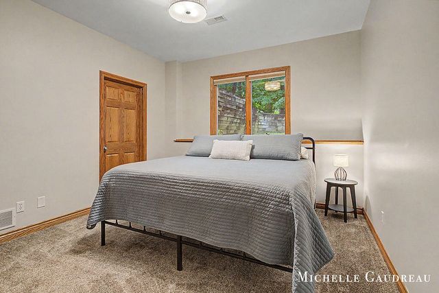 5577 Fieldstone Court, Middleville, MI 49333
