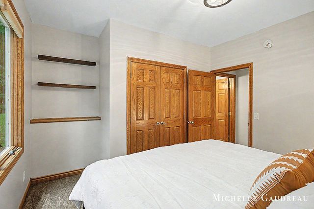 5577 Fieldstone Court, Middleville, MI 49333
