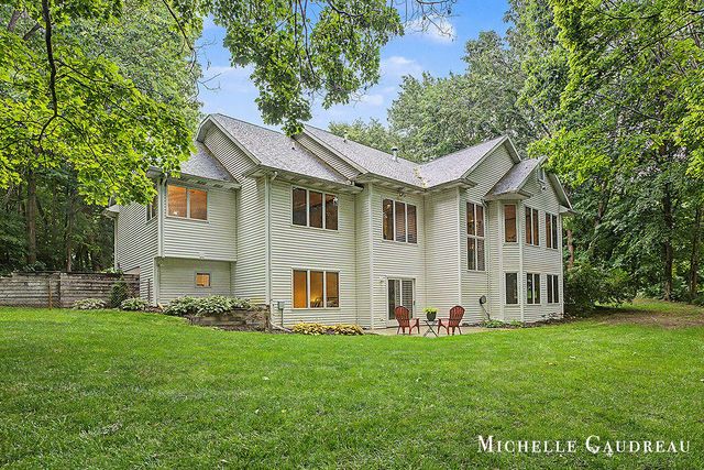 5577 Fieldstone Court, Middleville, MI 49333