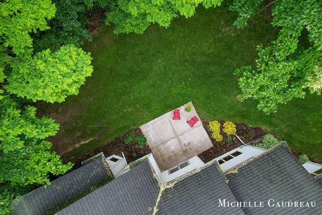 5577 Fieldstone Court, Middleville, MI 49333
