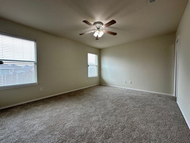 5733 Mirror Ridge Drive, Fort Worth, TX 76179