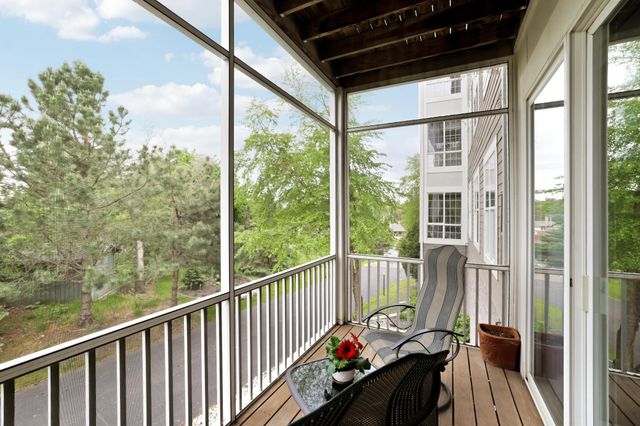 100 Clydesdale Trail 113, Medina, MN 55340