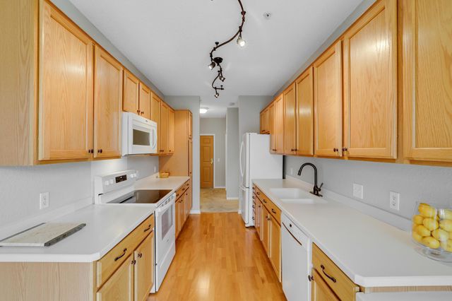 100 Clydesdale Trail 113, Medina, MN 55340