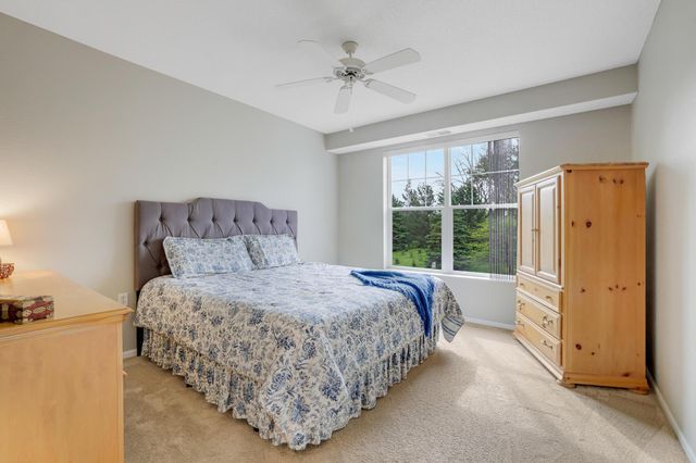 100 Clydesdale Trail 113, Medina, MN 55340