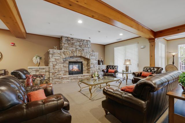100 Clydesdale Trail 113, Medina, MN 55340
