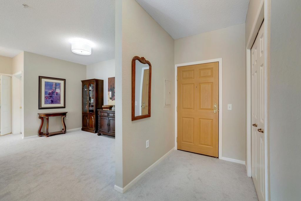 100 Clydesdale Trail 113, Medina, MN 55340 — photo 4