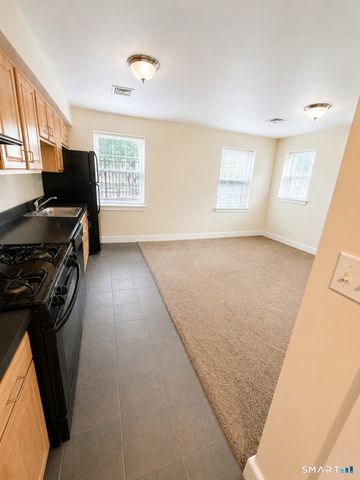78 Cedar Street G01, Branford, CT 06405