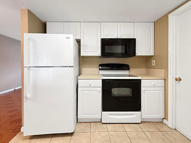 6755 NW 16TH Street, Margate, FL 33063