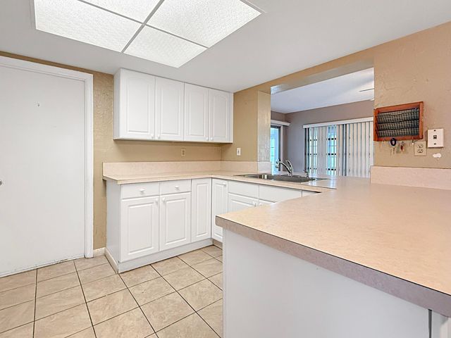 6755 NW 16TH Street, Margate, FL 33063