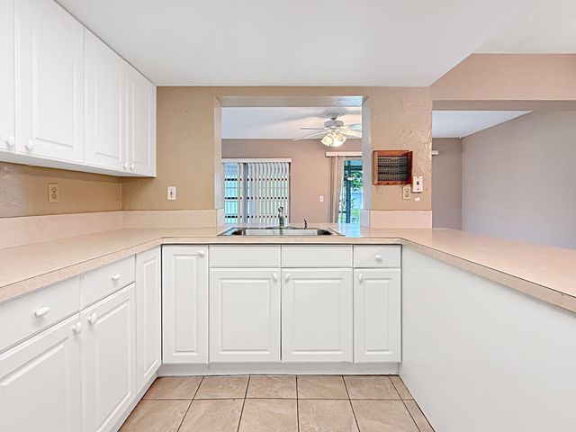 6755 NW 16TH Street, Margate, FL 33063