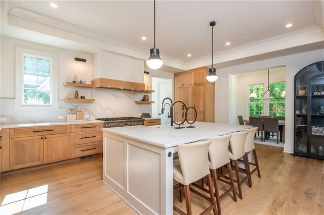 355 Roswell Farms Drive, Roswell, GA 30075