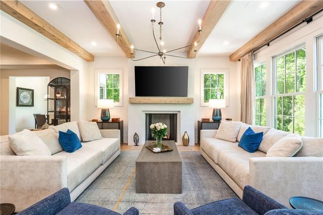 355 Roswell Farms Drive, Roswell, GA 30075