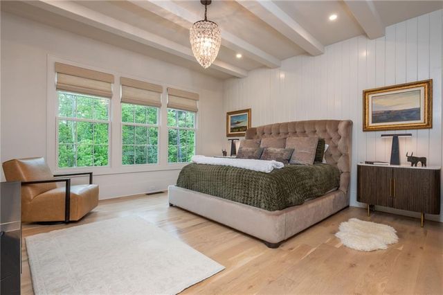 355 Roswell Farms Drive, Roswell, GA 30075