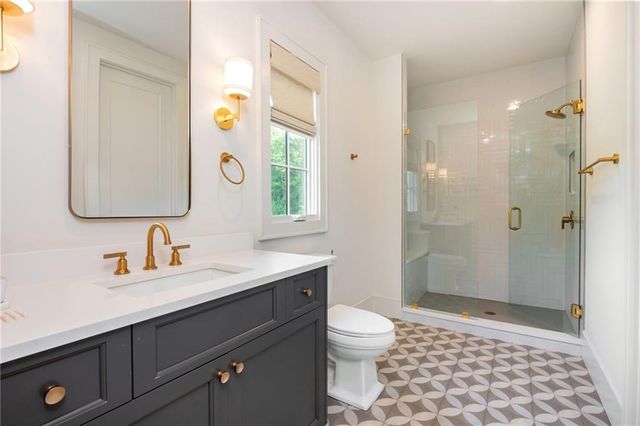 355 Roswell Farms Drive, Roswell, GA 30075