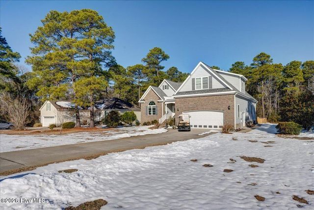 2022 Caracara Drive, New Bern, NC 28560