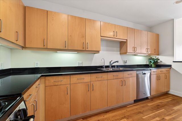 5055 Addison Circle 409, Addison, TX 75001