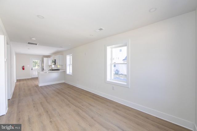 105 E ATLANTIC AVE, Cape May Court House, NJ 08210