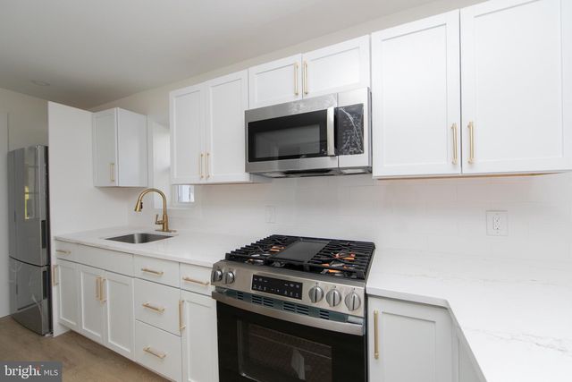 105 E ATLANTIC AVE, Cape May Court House, NJ 08210