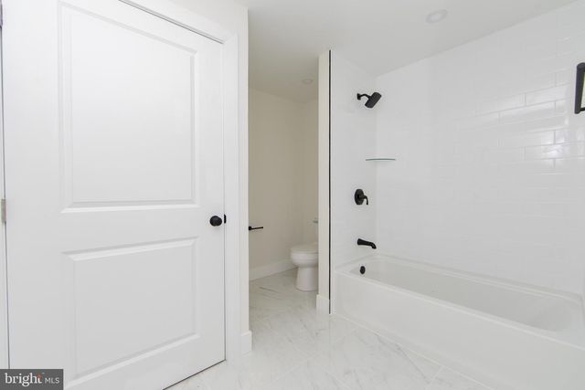 105 E ATLANTIC AVE, Cape May Court House, NJ 08210