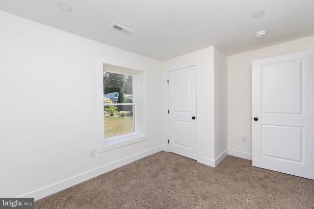 105 E ATLANTIC AVE, Cape May Court House, NJ 08210