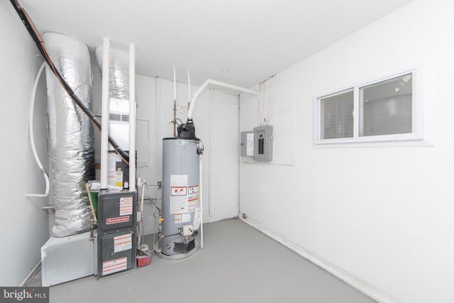 105 E ATLANTIC AVE, Cape May Court House, NJ 08210