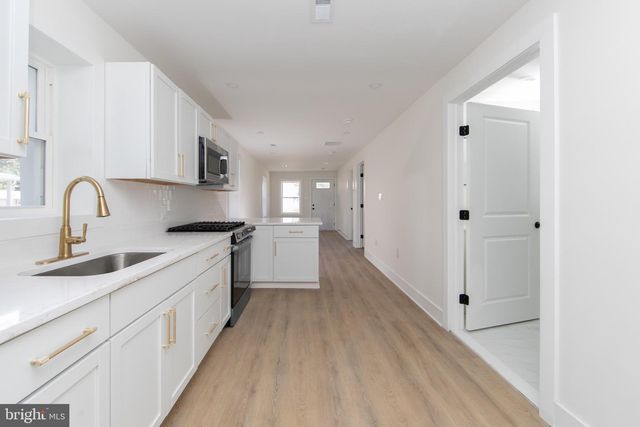 105 E ATLANTIC AVE, Cape May Court House, NJ 08210