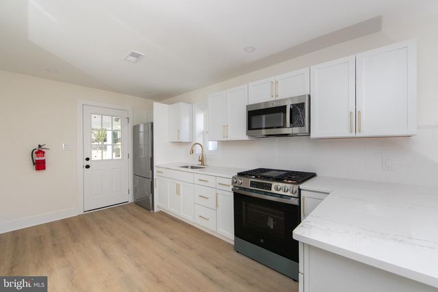 105 E ATLANTIC AVE, Cape May Court House, NJ 08210