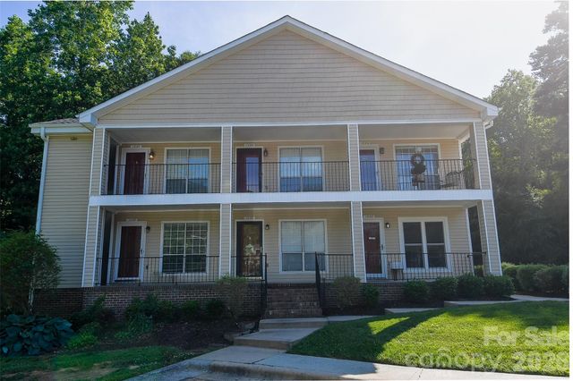 1046 Surry Lane, Gastonia, NC 28054