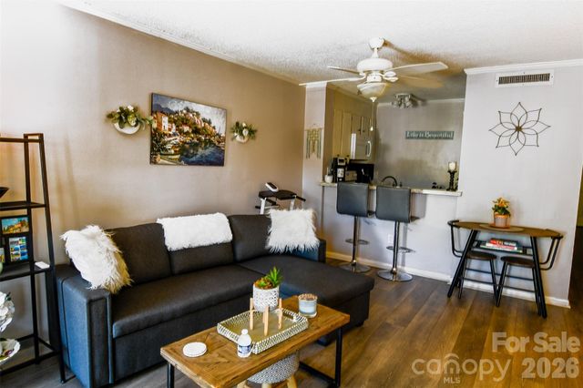 1046 Surry Lane, Gastonia, NC 28054
