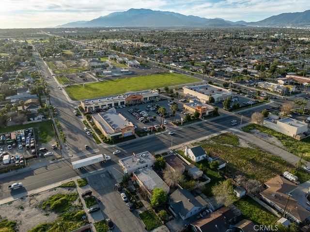 1101 N Mount Vernon, San Bernardino, CA 92411