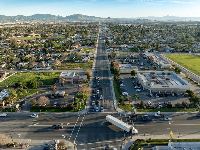 1101 N Mount Vernon, San Bernardino, CA 92411