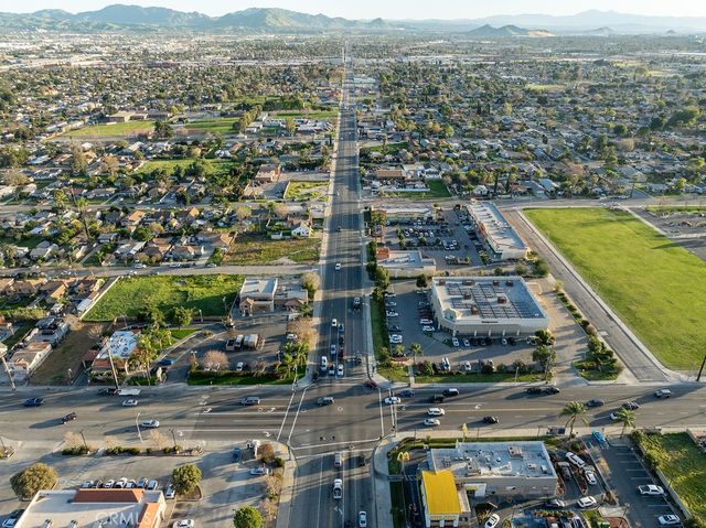 1101 N Mount Vernon, San Bernardino, CA 92411