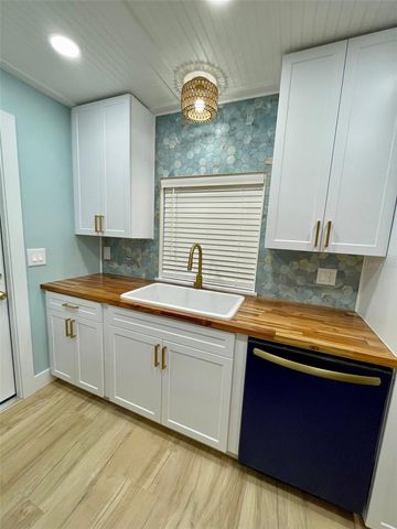 312 N 4TH STREET, Flagler Beach, FL 32136