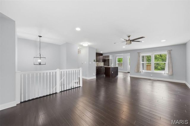 15565 Old Jamestown Road, Florissant, MO 63034