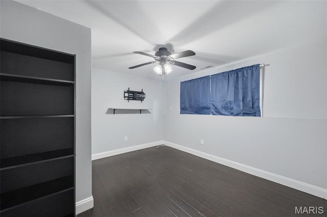 15565 Old Jamestown Road, Florissant, MO 63034