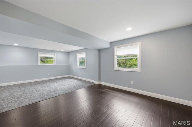 15565 Old Jamestown Road, Florissant, MO 63034