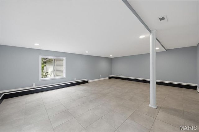 15565 Old Jamestown Road, Florissant, MO 63034