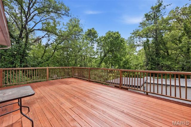 15565 Old Jamestown Road, Florissant, MO 63034