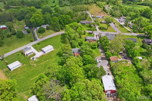 15565 Old Jamestown Road, Florissant, MO 63034