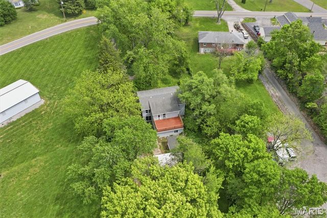 15565 Old Jamestown Road, Florissant, MO 63034
