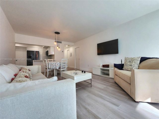 3505 S Ocean Drive 218, Hollywood, FL 33019