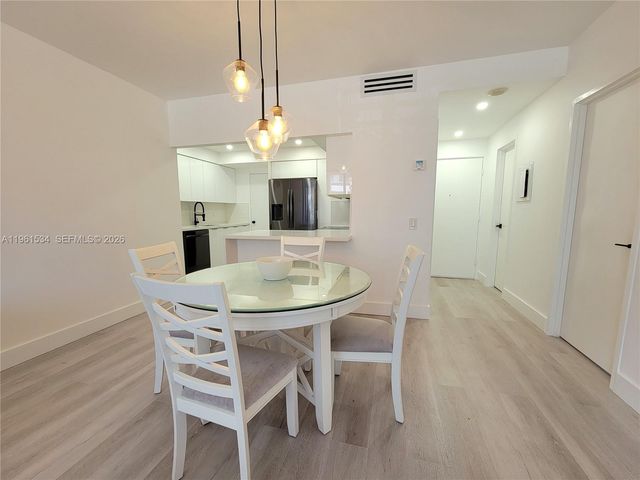3505 S Ocean Drive 218, Hollywood, FL 33019